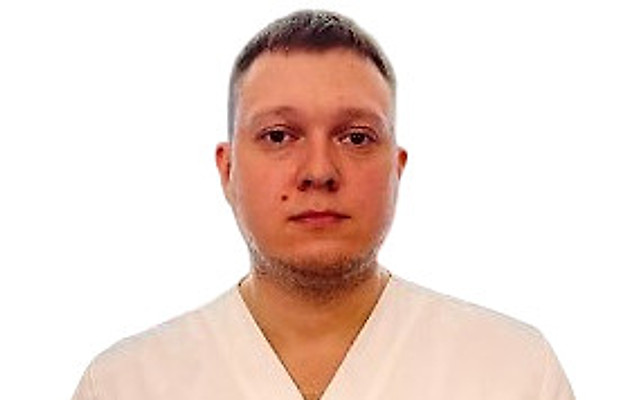 Ненахов Дмитрий Евгеньевич